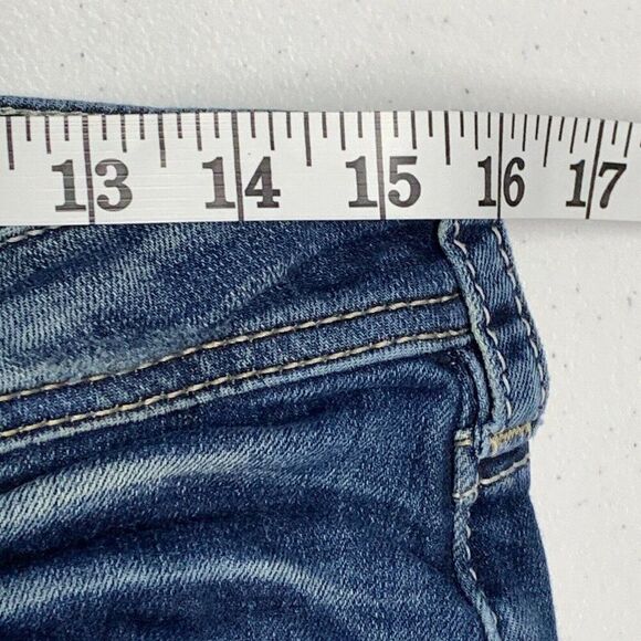 Silver Jeans Capri sz 30 X 22 Suki Dark Wash Inseam 23.5" - Picture 3 of 10